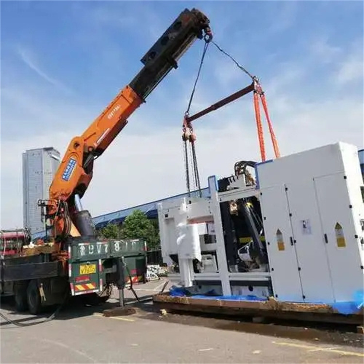 总口管理区吊集装箱的吊车电话